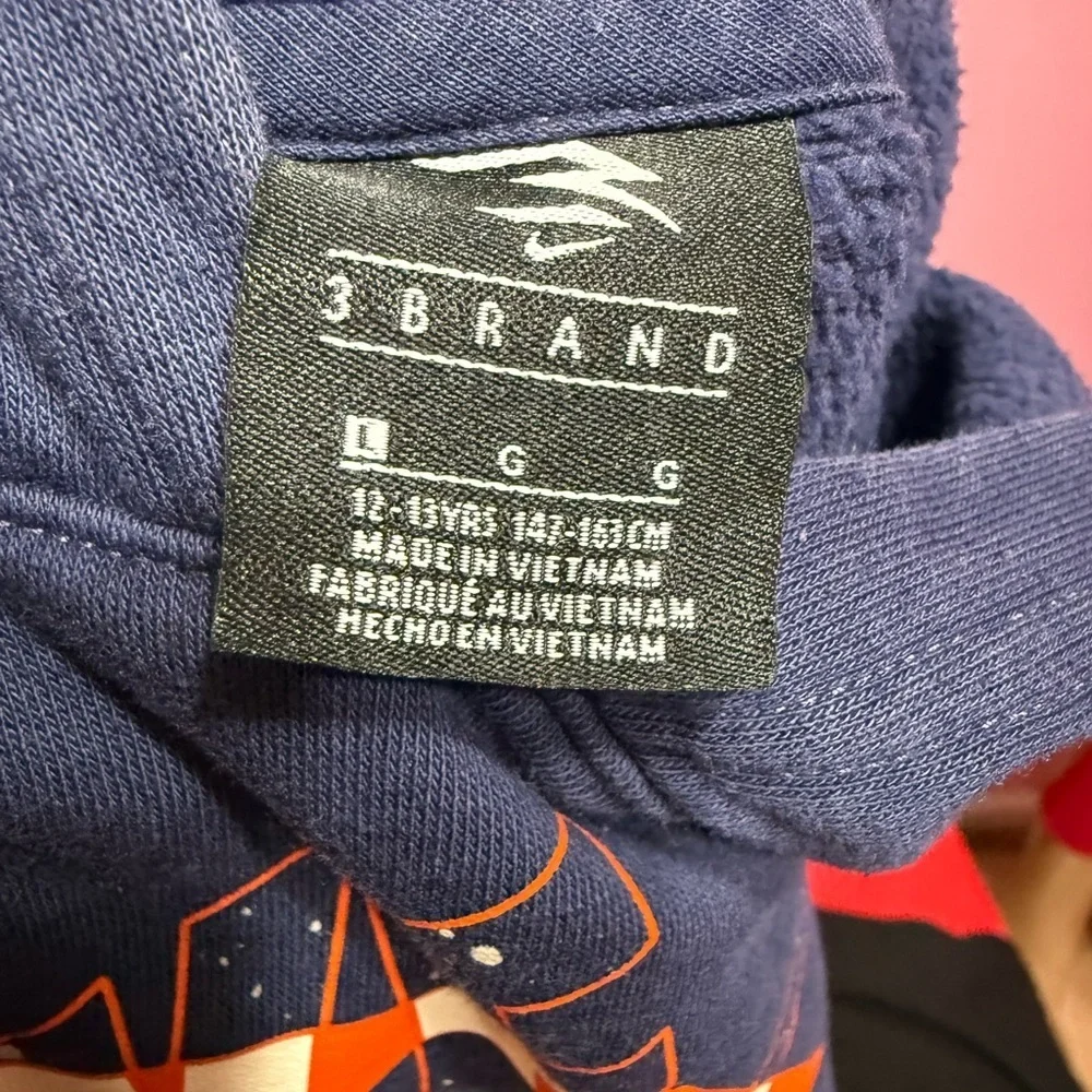 Nike 3 brand boys' sweater size L blue